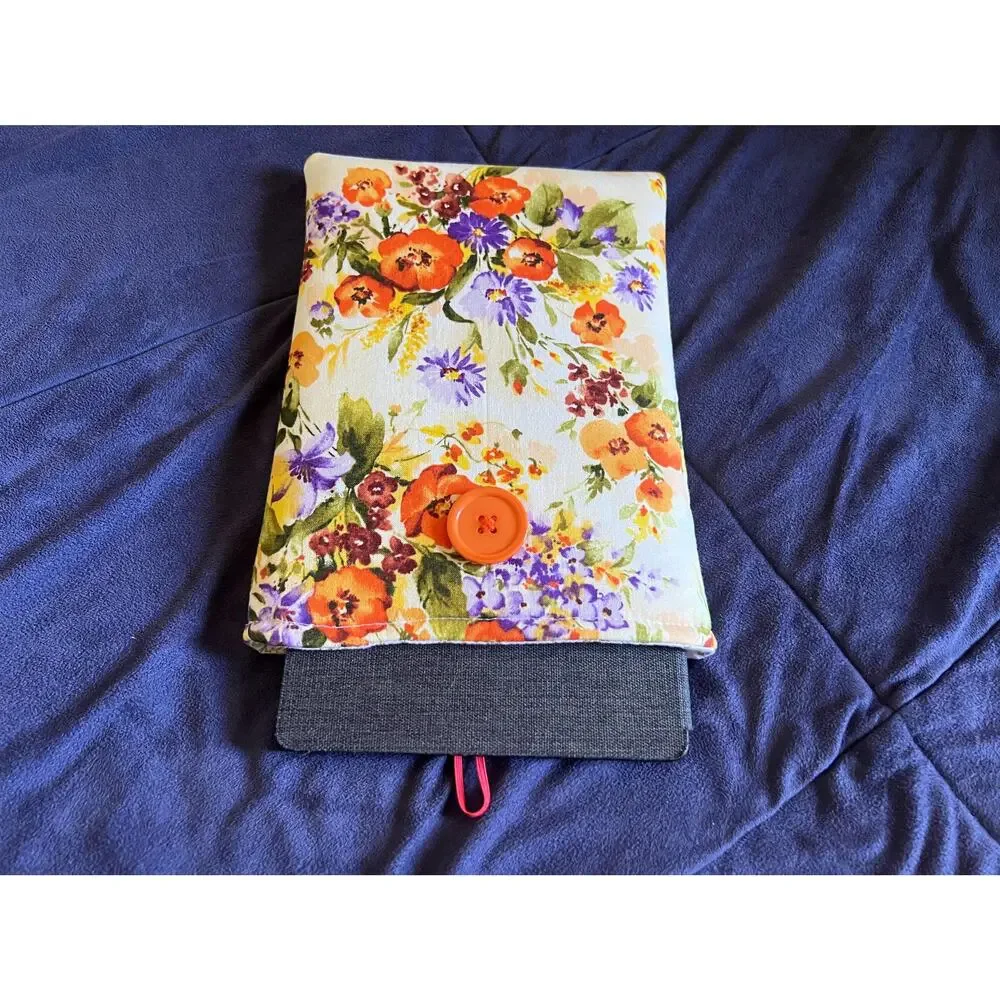 NWOT Kindle Paperwhite Pouch: Padded Handmade eReader Button Case, Book Sleeve